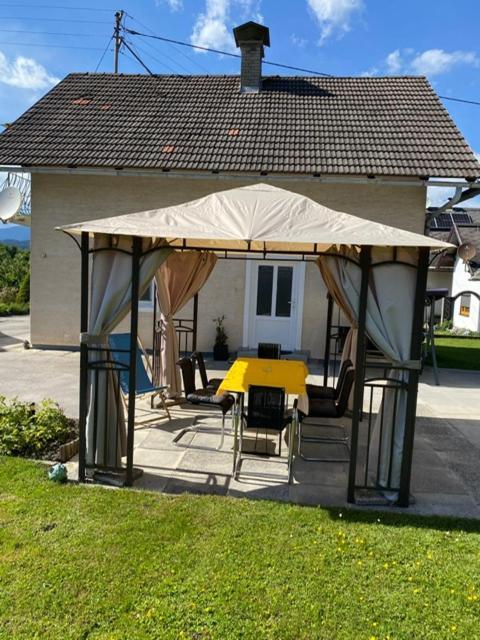 Ferienwohnung Kusternik เวลเดน อัม เวิร์ทเทอร์ซี ภายนอก รูปภาพ